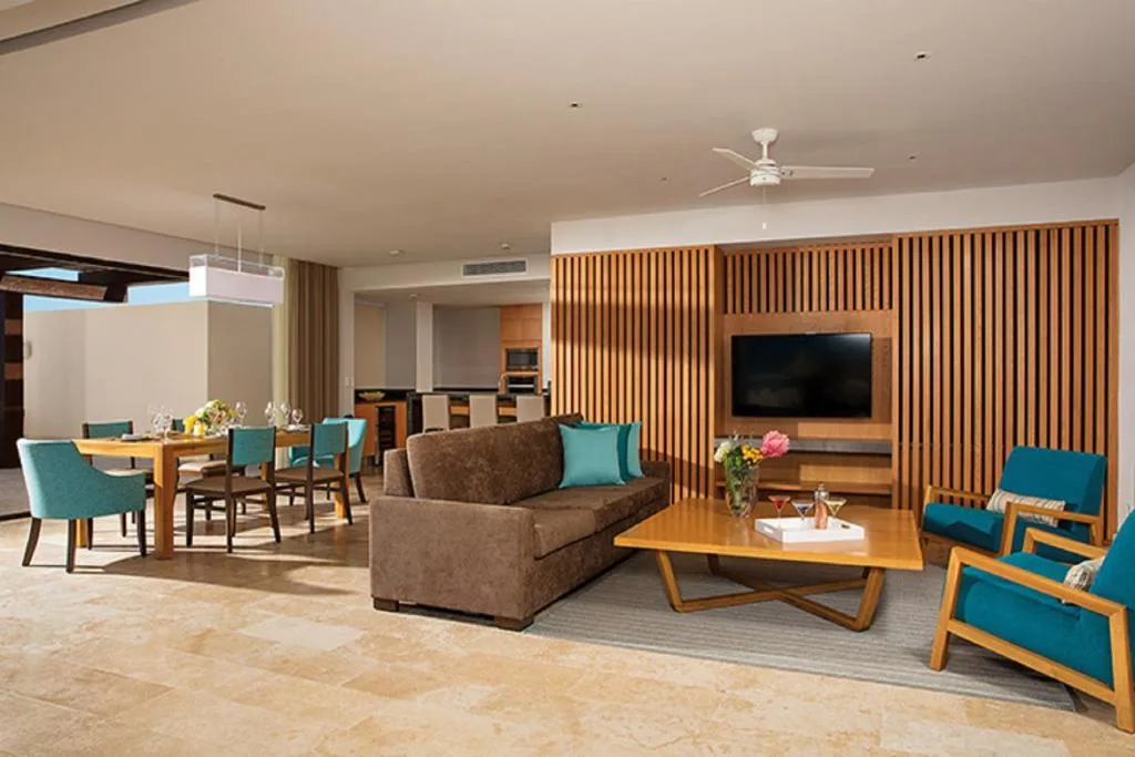 Dreams Playa Mujeres Golf & Spa Resort: another view