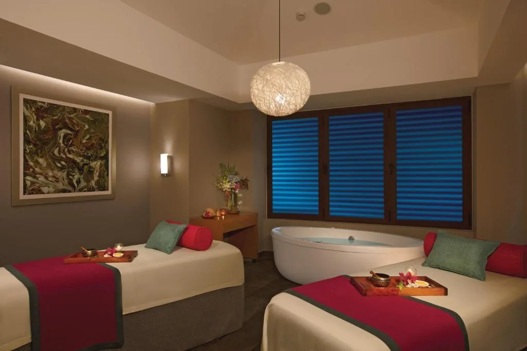 Dreams Playa Mujeres Golf & Spa Resort: another view