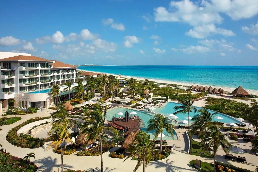Dreams Playa Mujeres Golf & Spa Resort: another view