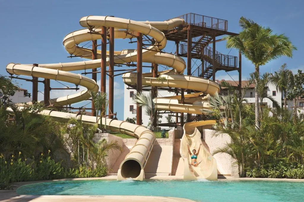 Dreams Playa Mujeres Golf & Spa Resort: another view