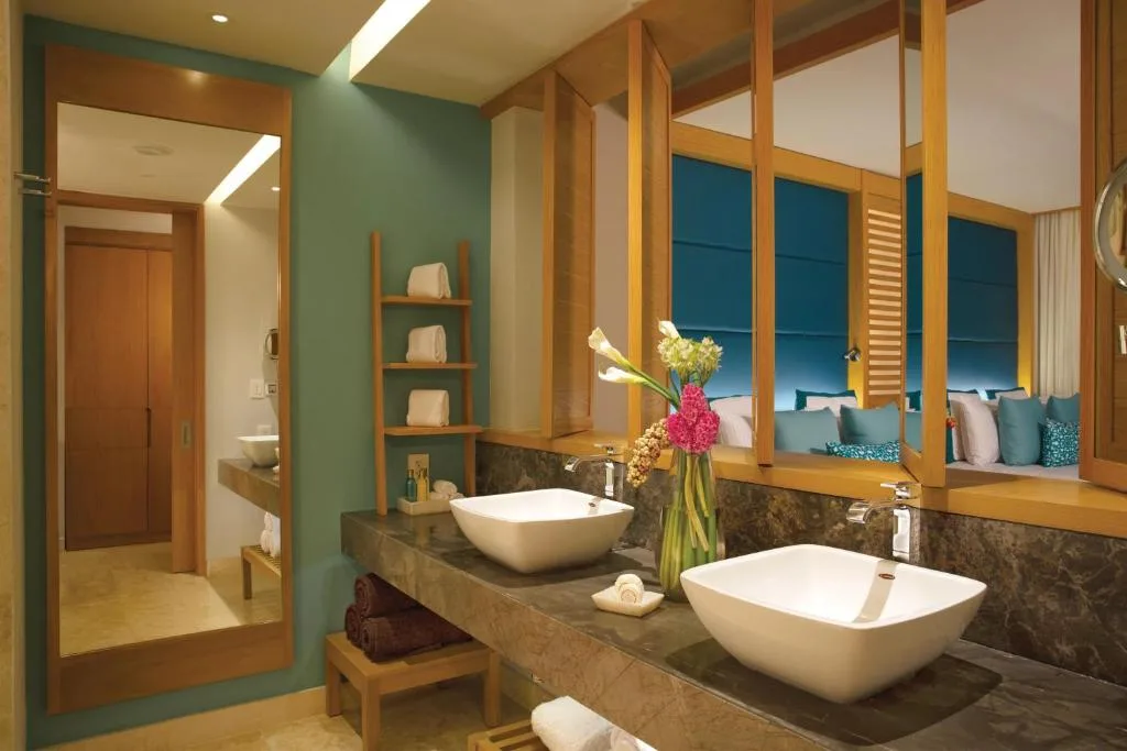 Dreams Playa Mujeres Golf & Spa Resort: another view