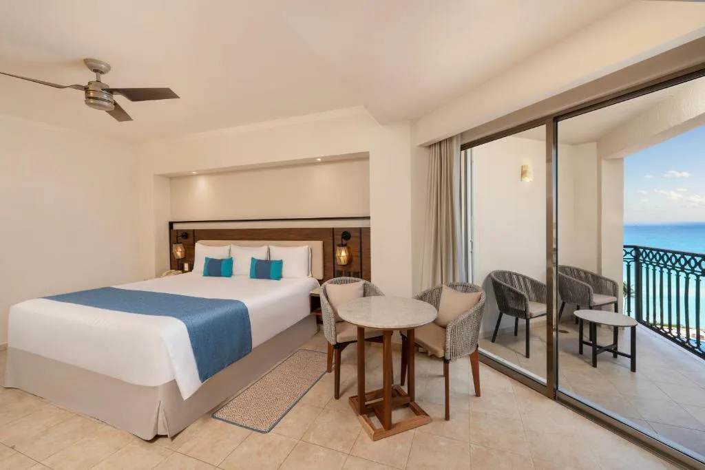 GR Solaris Cancun: another view