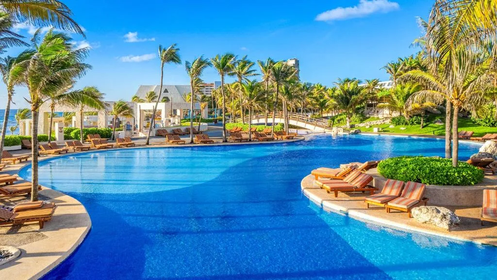 Grand Oasis Cancun: another view