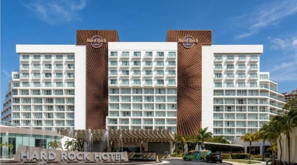 Hard Rock Hotel Cancun: another view