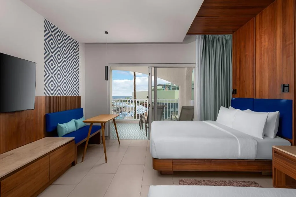Hilton Cancun Mar Caribe All-Inclusive Resort: another view