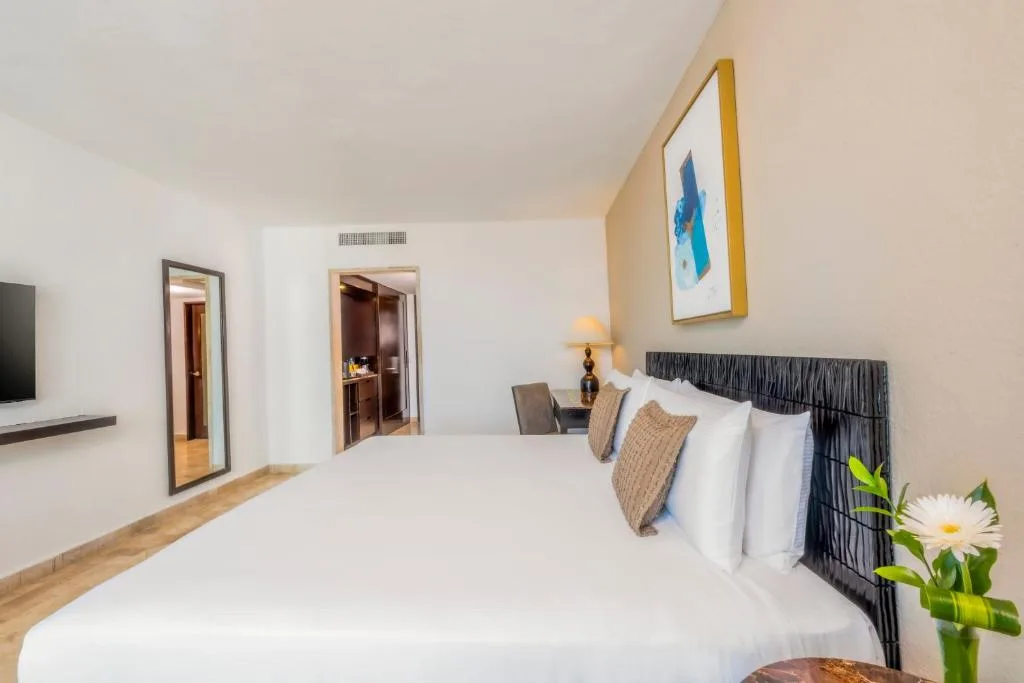 Krystal Grand Cancun: another view