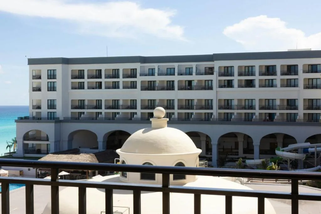 Marriott Cancun, An All-Inclusive Resort: another view