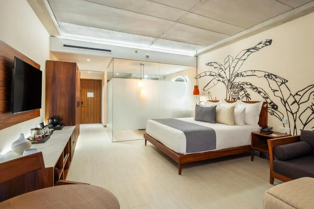 Mondrian Cancun: another view