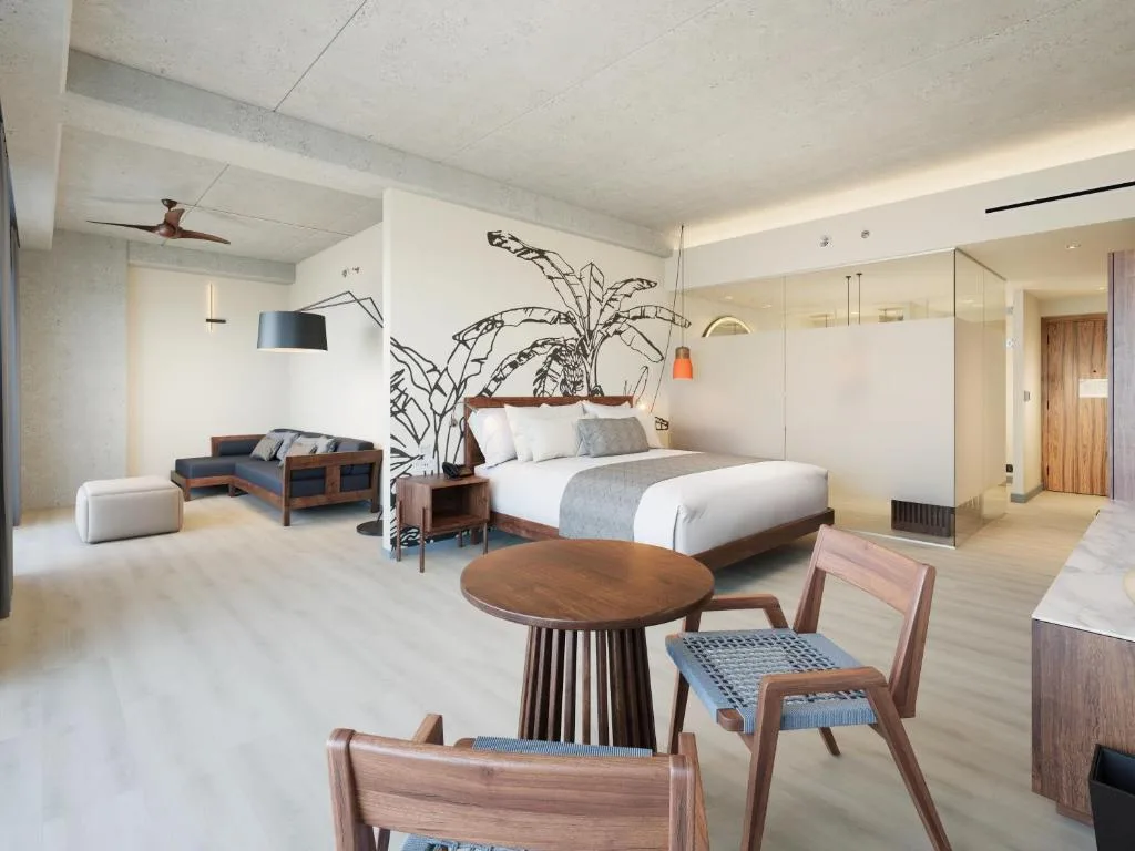 Mondrian Cancun: another view