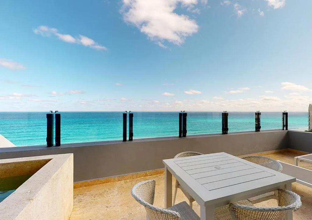 Park Royal Beach Cancun: another view