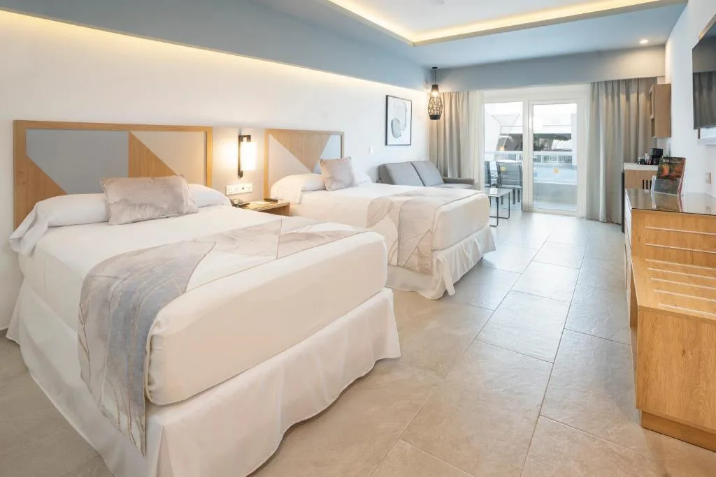 Riu Caribe: another view