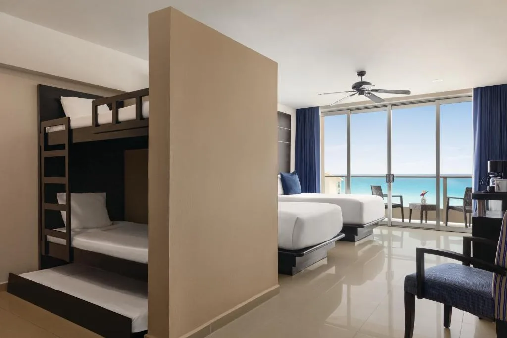 Seadust Cancun Family Resort: another view