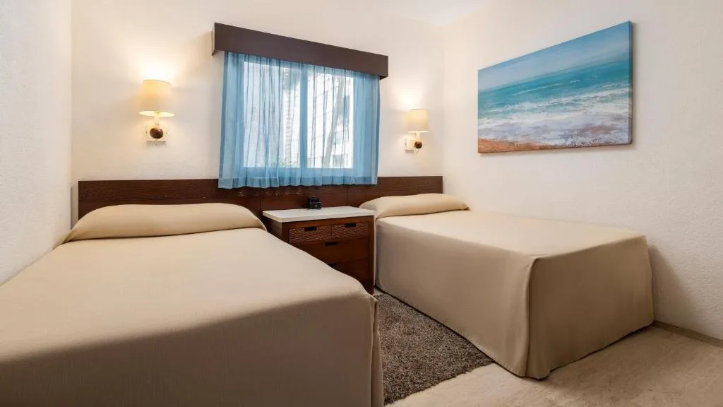 Holiday Inn Club Vacations The Royal Cancun: another view